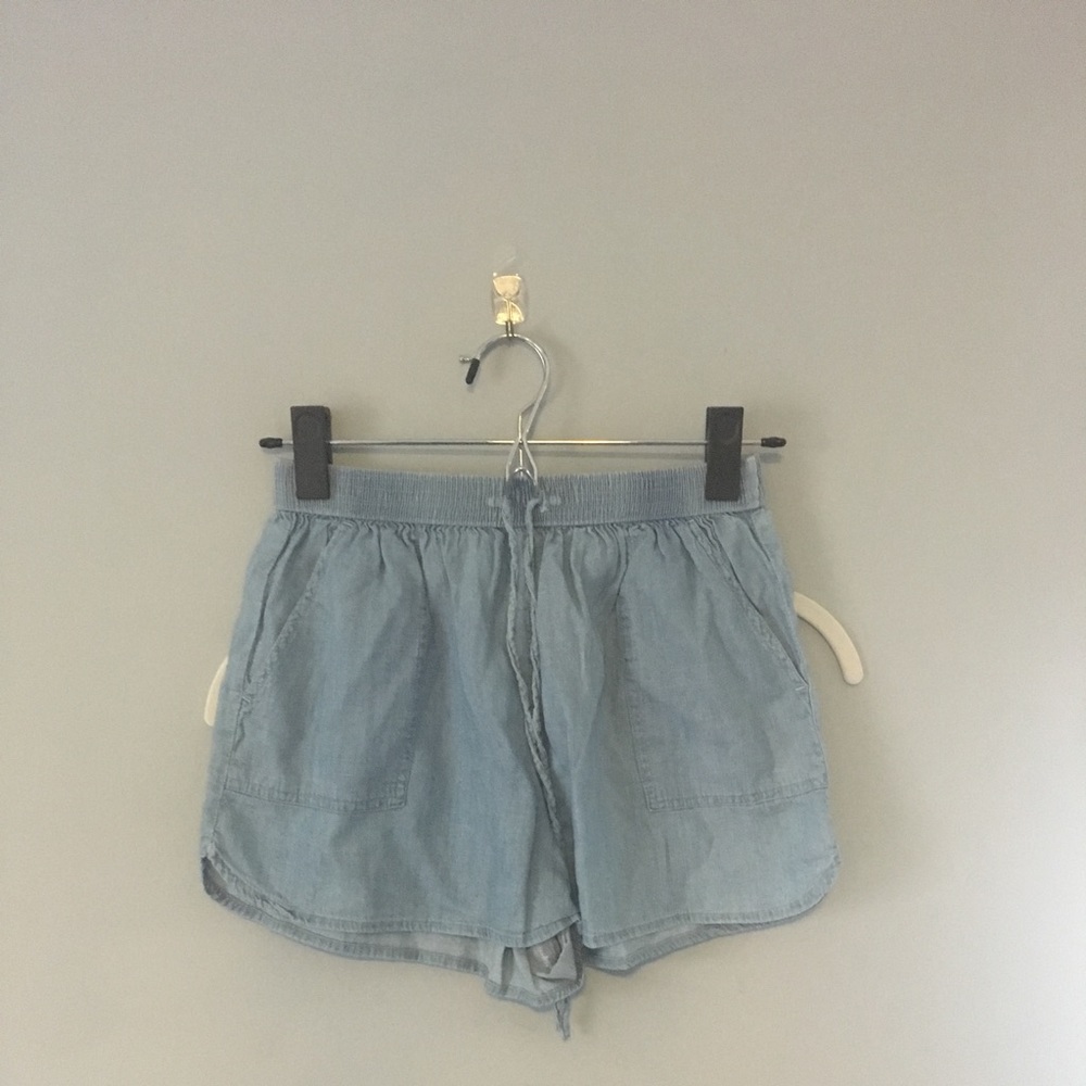 Hollister Flowy Shorts